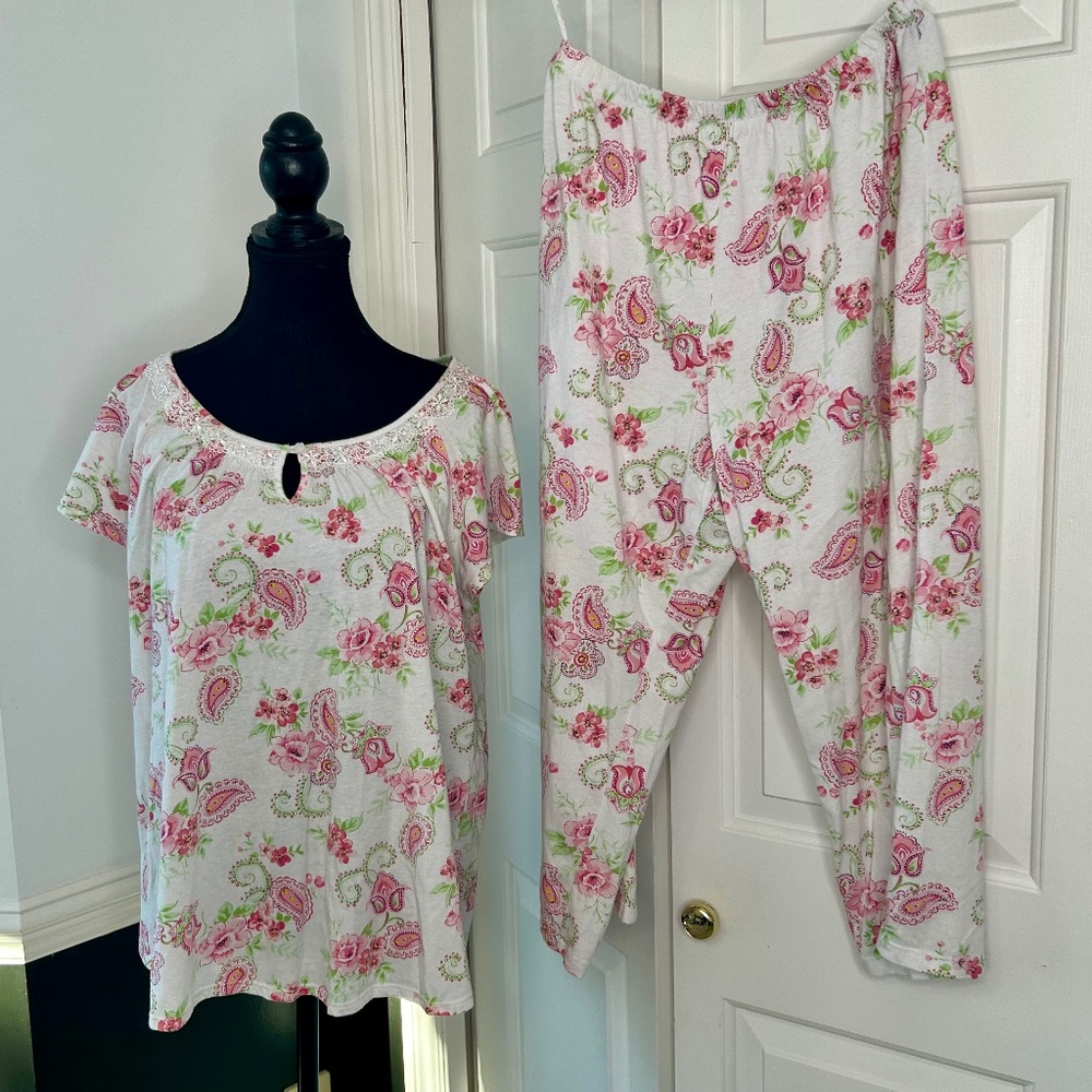 Aria Pajama Set-White and Pink & Green Floral Design-Top and Capri Bottoms L